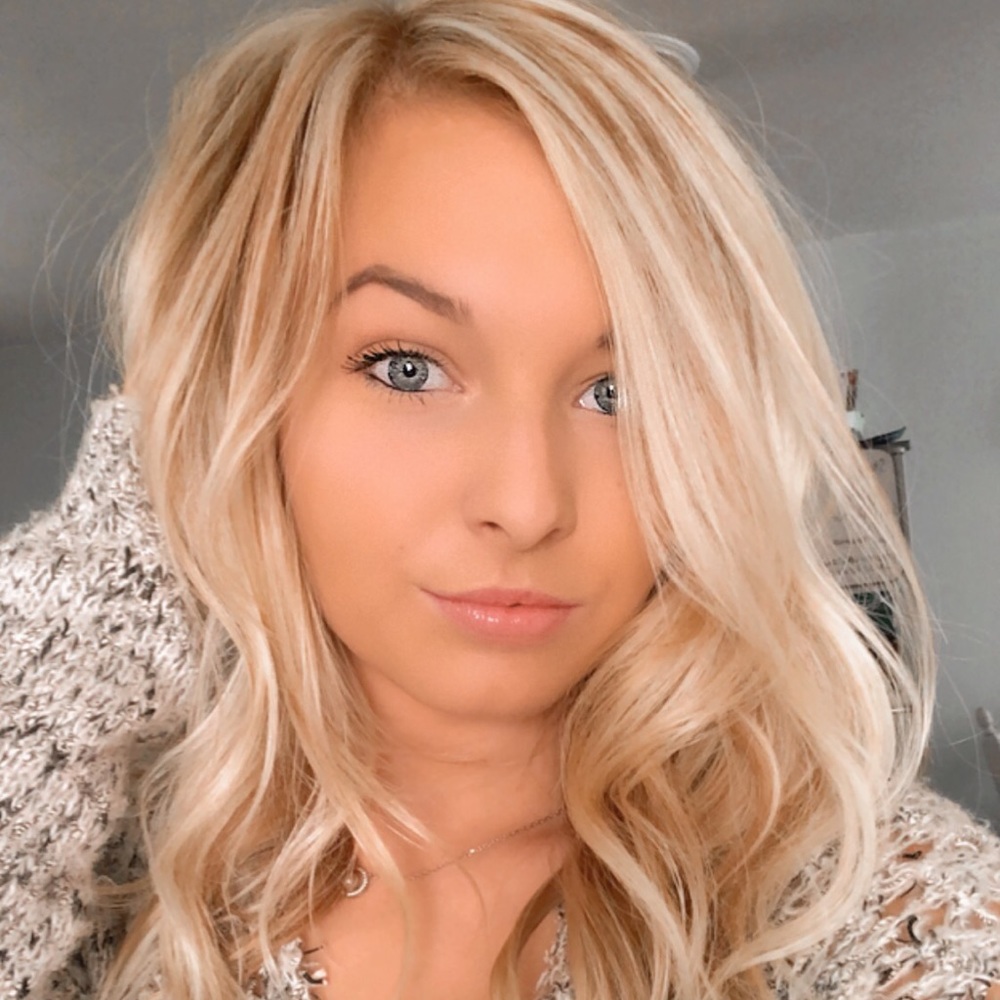 Meet your Posher, Brooke